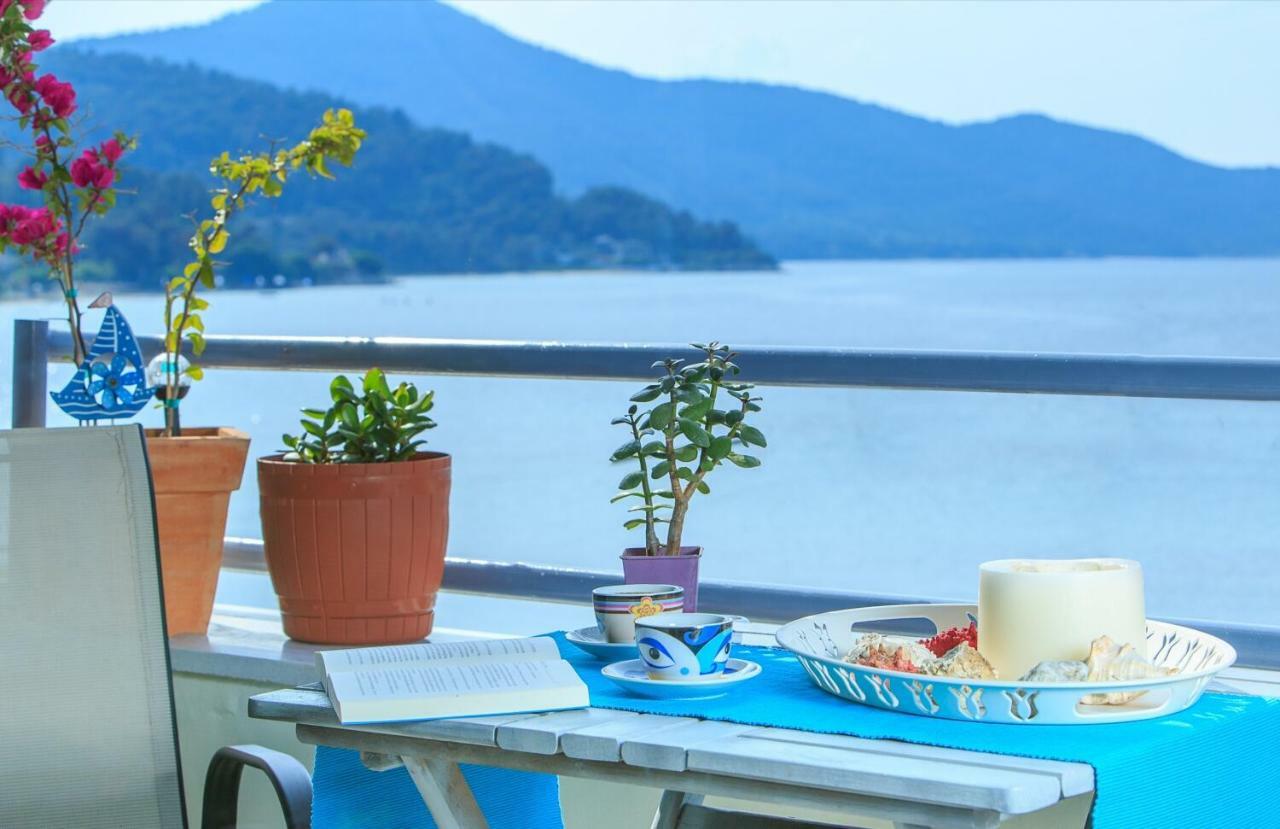 Lina'S Sea View Apartments 리메나스 외부 사진