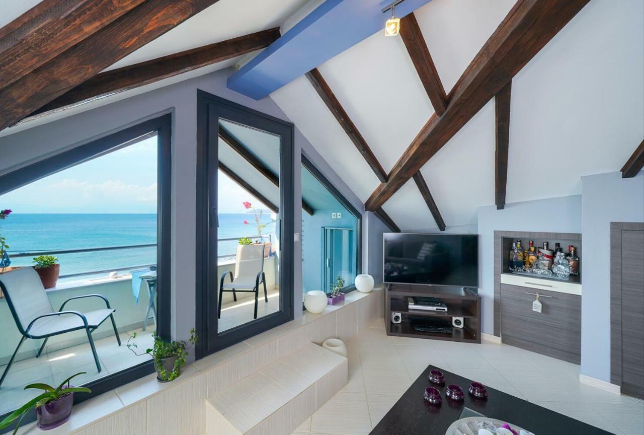 Lina'S Sea View Apartments 리메나스 외부 사진